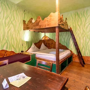 Gaestehaus Mezcalero 2*, Дрезден Германия